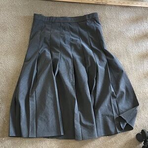 Uniqlo wide pleated skirt